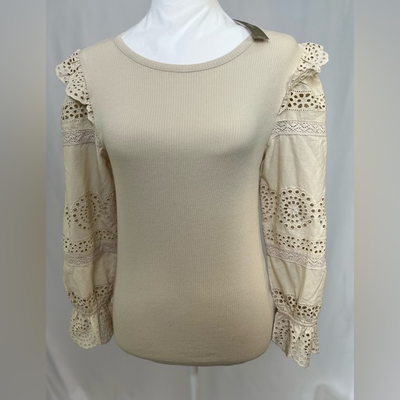 NWT / Ruffle-trim eyelet top in vintage rib / B001 - Picture 4 of 6